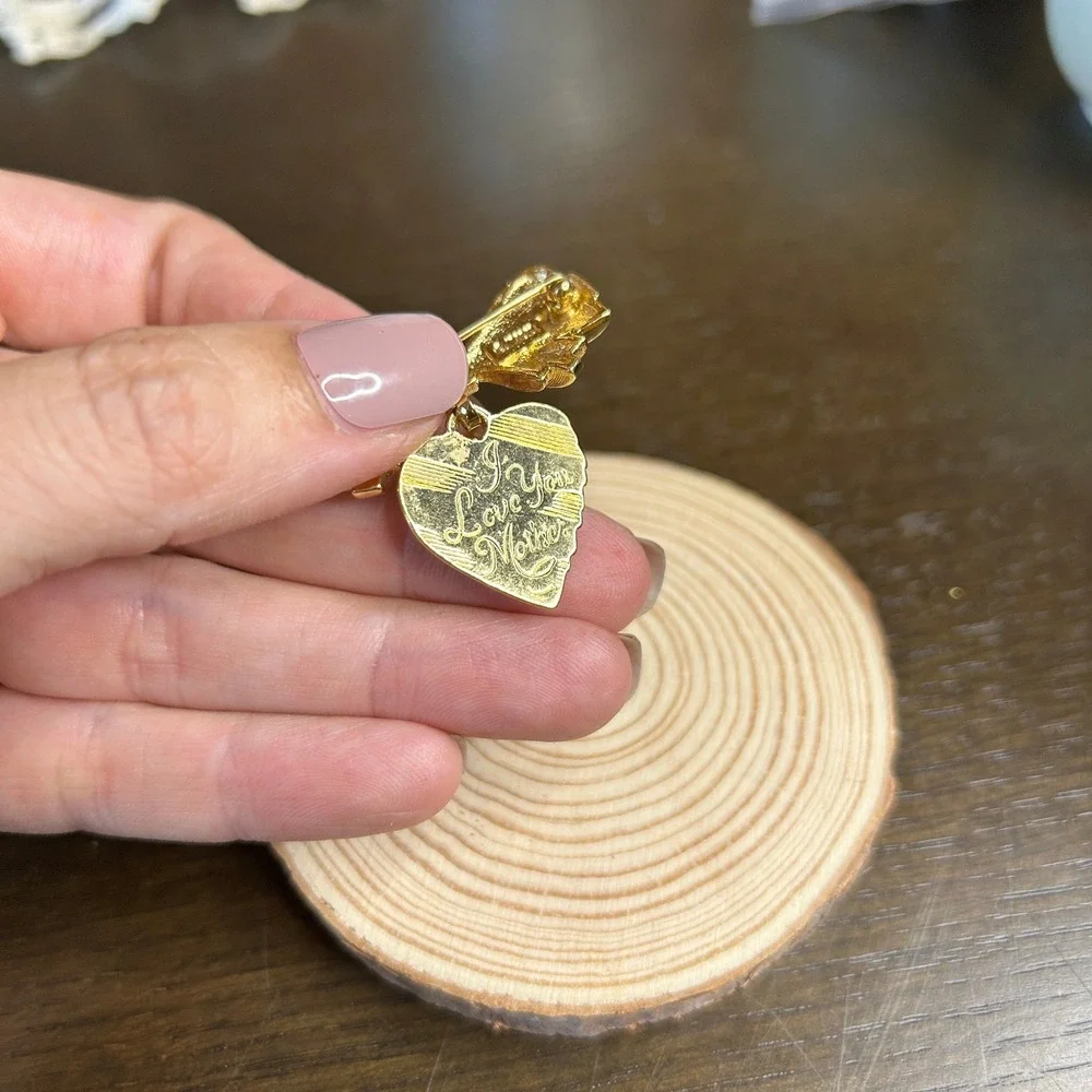 Vintage 90's Avon Gold Bow & Heart Mother's‎ Day Pin